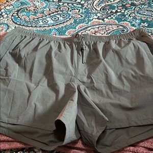 NWT VRST Men’s Athletic Shorts